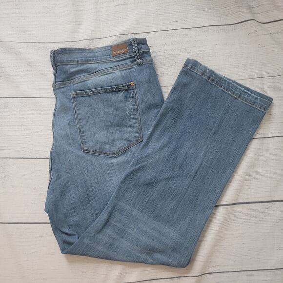 Judy Blue Size 22W Slim Boot Cut Medium Wash Jeans Classic Minimalist Every Day - Picture 2 of 7